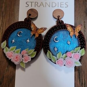 Wooden and flower earrings